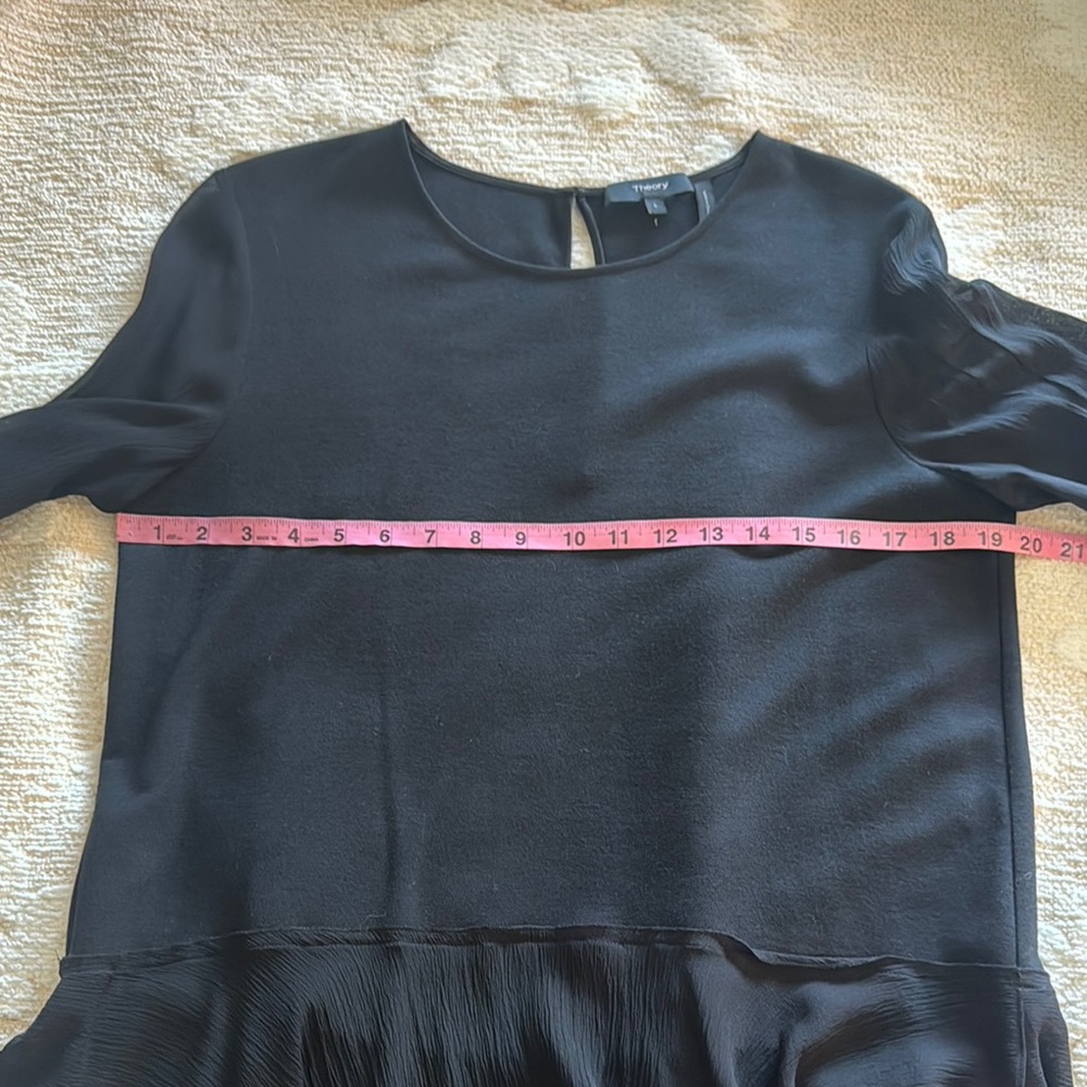 Theory Long Sleeve Blouse with Silk Peplum Hem size Large - Picture 13 of 16